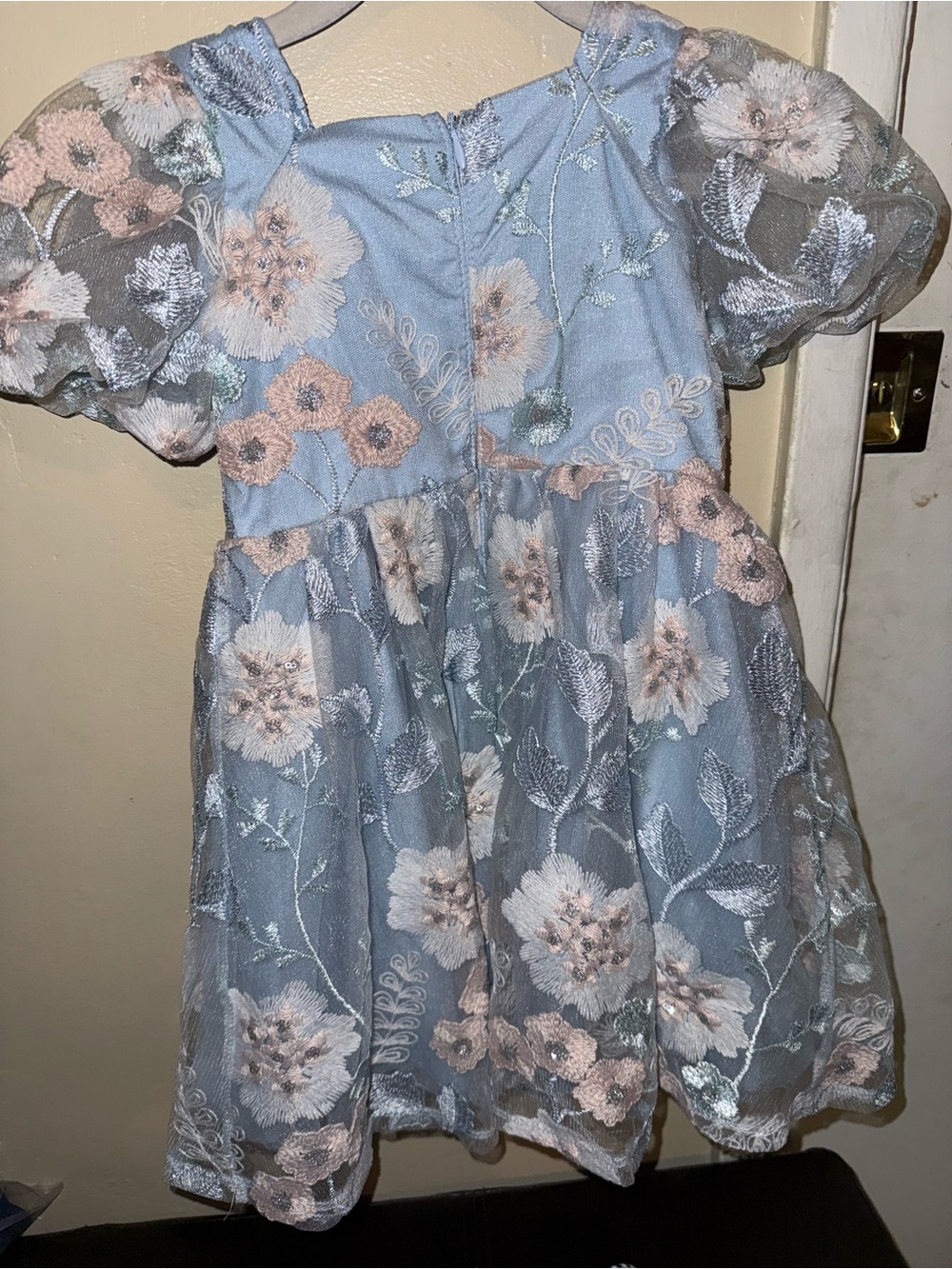 SHEIN Light Blue Floral Embroidered Puff-Sleeve Dress - Picture 2 of 4